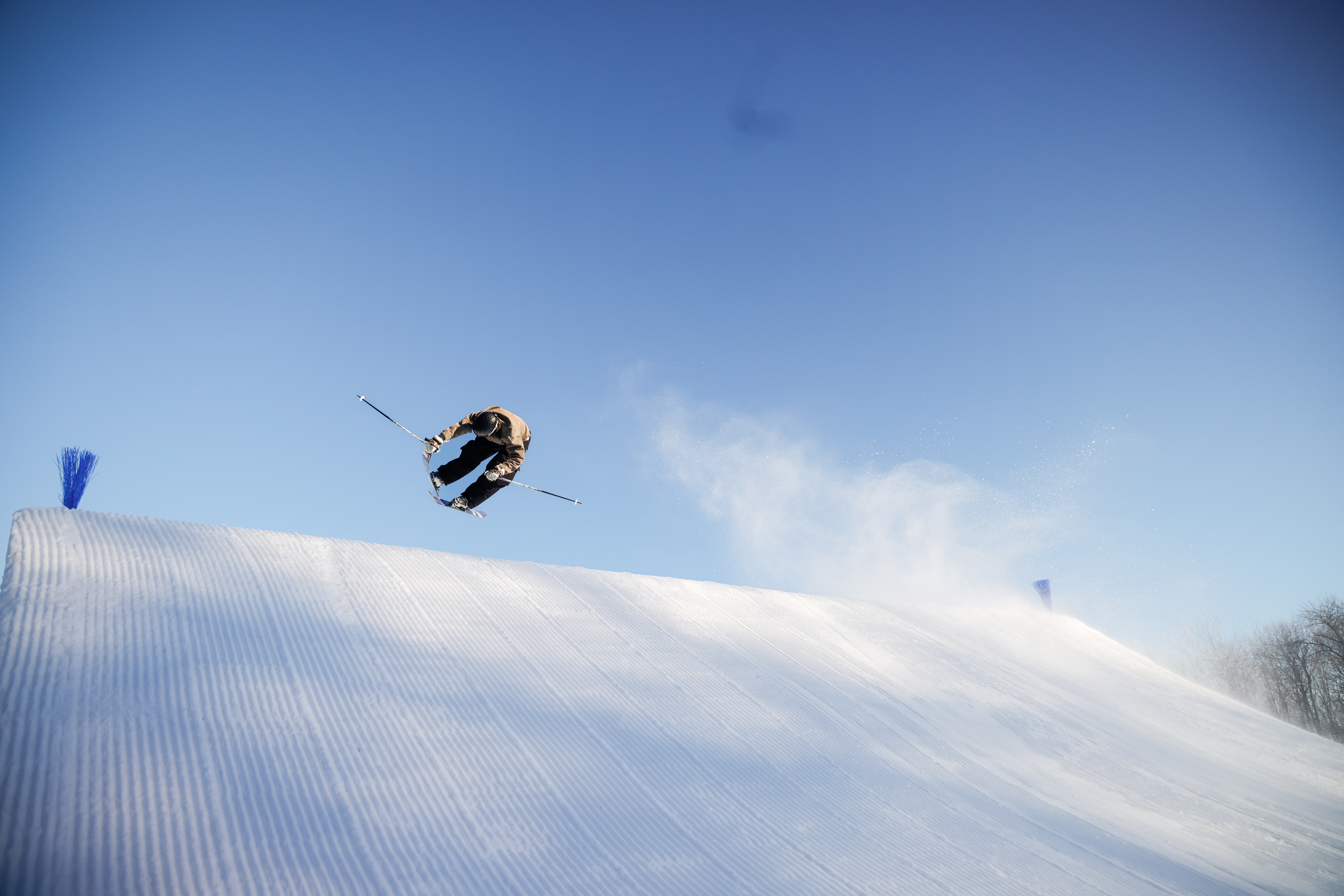 Skiing Big Air